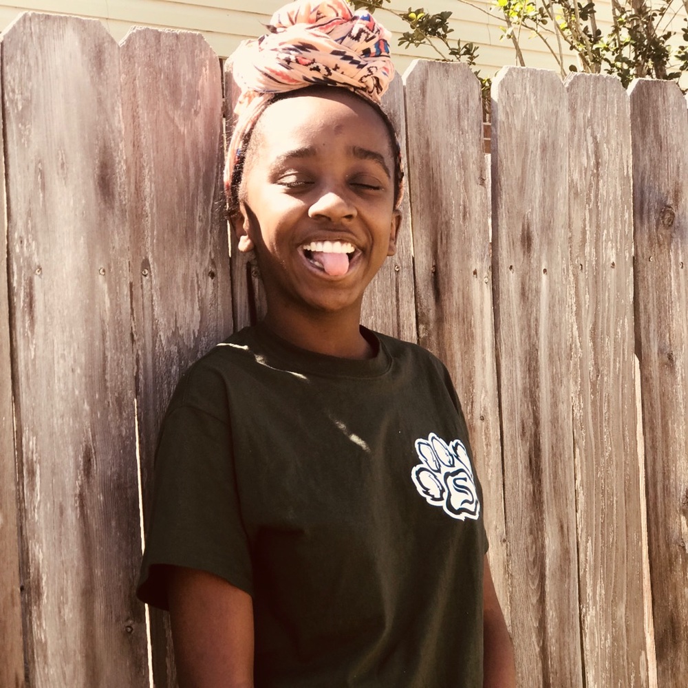 Meet your Posher, Antoria